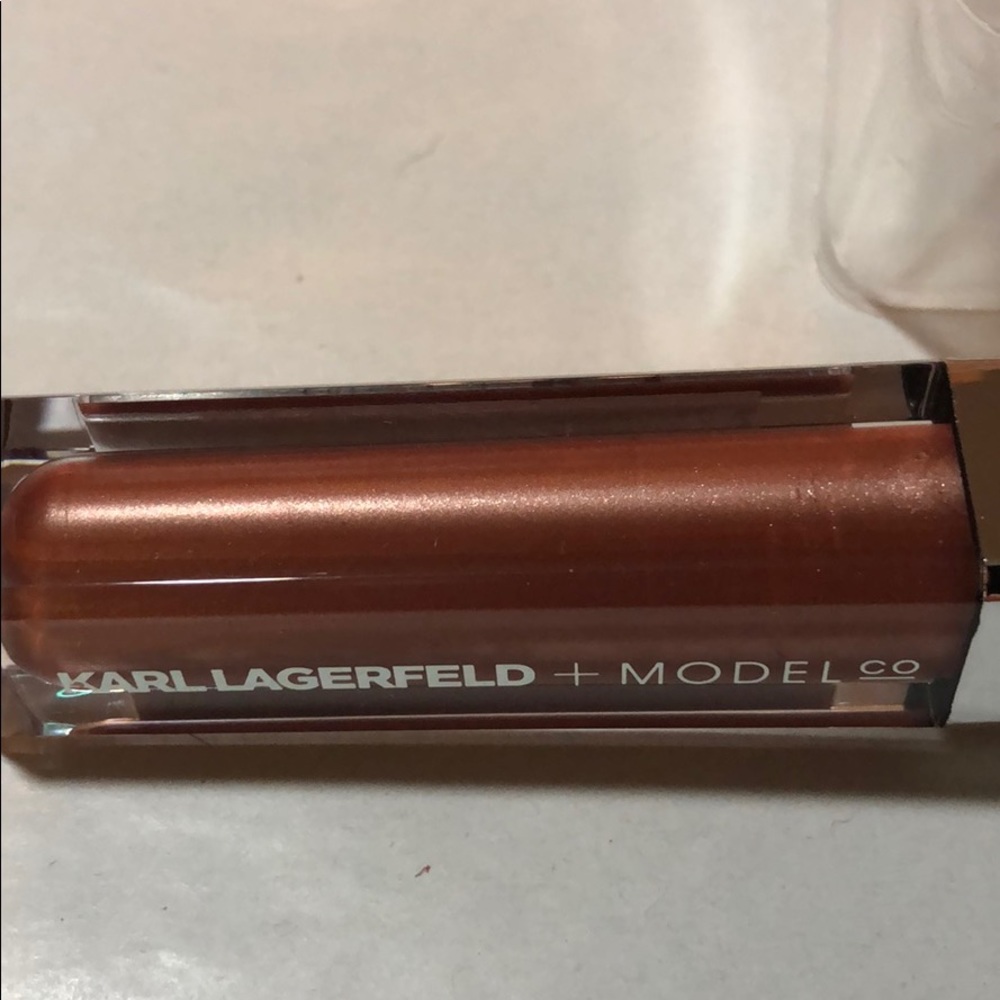 Karl Lagerfeld NIB Lip Lights Gloss Kiss Me Karl! - Picture 2 of 7